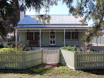 Pet Friendly Accommodation Echuca, VIC - Paringa Cottage 