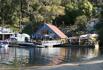 Echo On The Marina - Pet Friendly Cafe - Roseville Bridge Marina