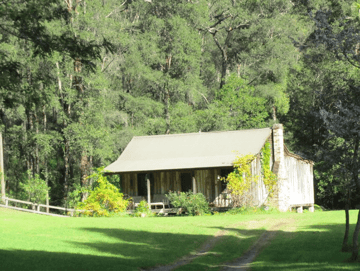 Hidden Valley Retreat Cottages - Pet Friendly Accommodation - Hawkesbury Highlands, NSW