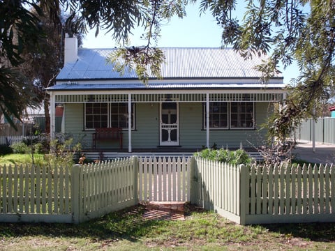 Paringa Cottage, Echuca - Pet Friendly Accommodati